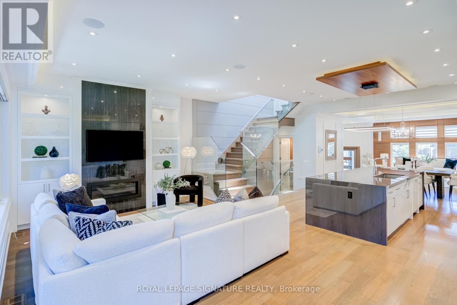 200 SNOWDON AVENUE - 15