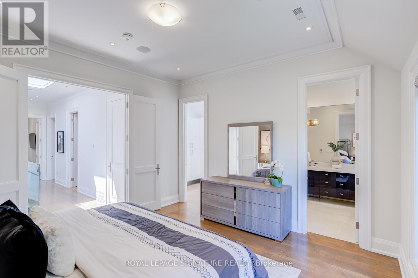200 SNOWDON AVENUE - 22
