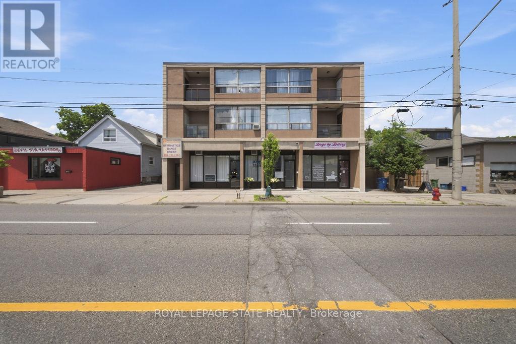600 UPPER WELLINGTON STREET - 7