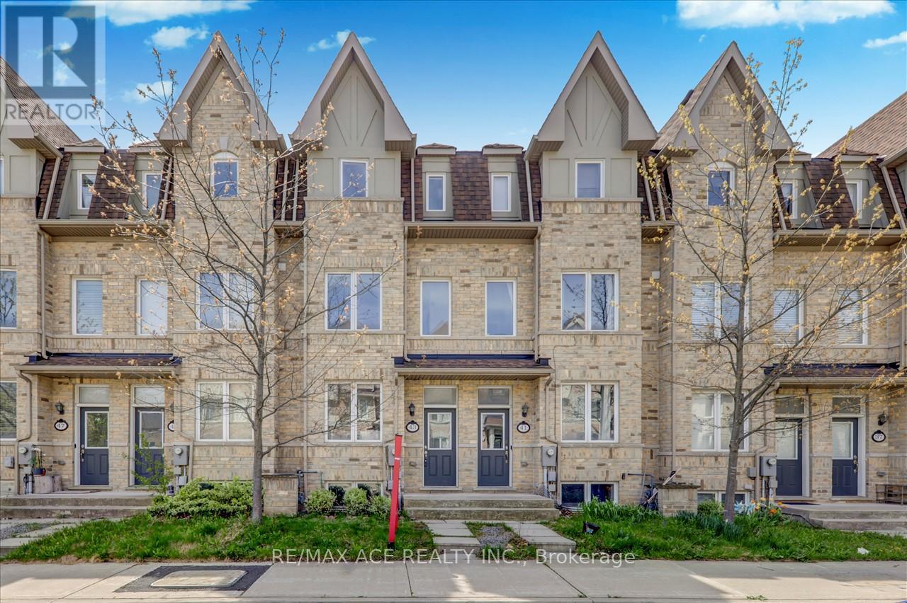43 KAWNEER TERRACE - 1