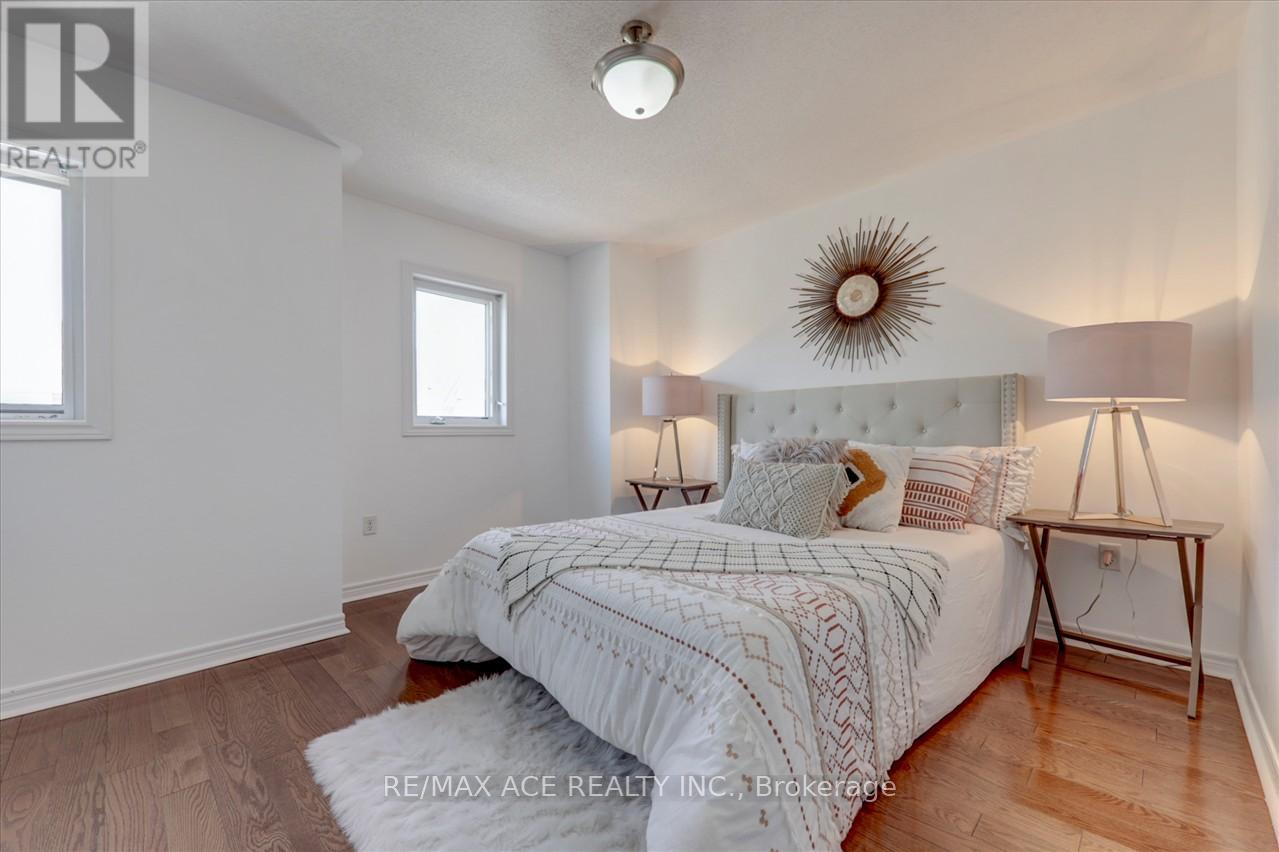 43 KAWNEER TERRACE - 27