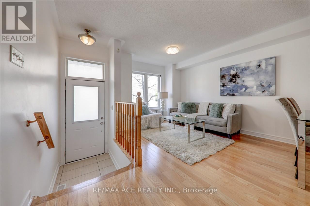 43 KAWNEER TERRACE - 6