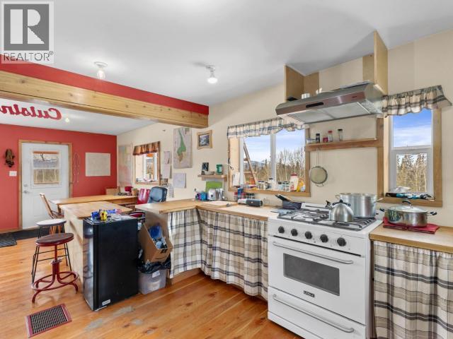 96750 ALASKA HIGHWAY - 38