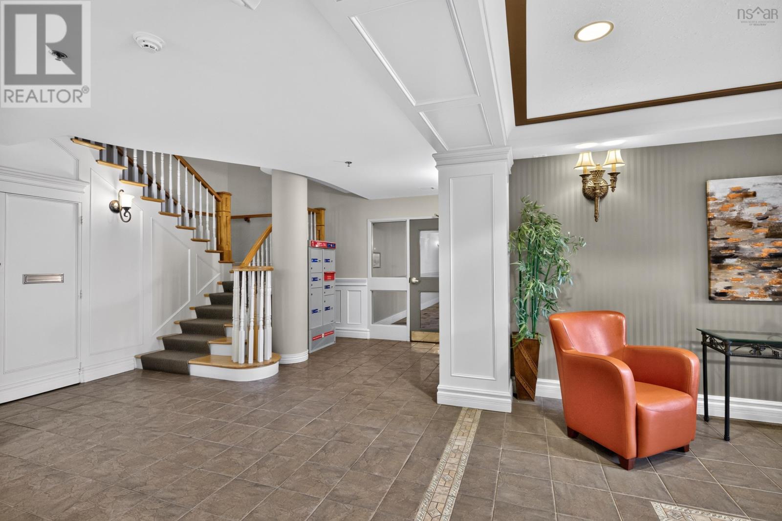 #304 114 Regency Park Drive - 37