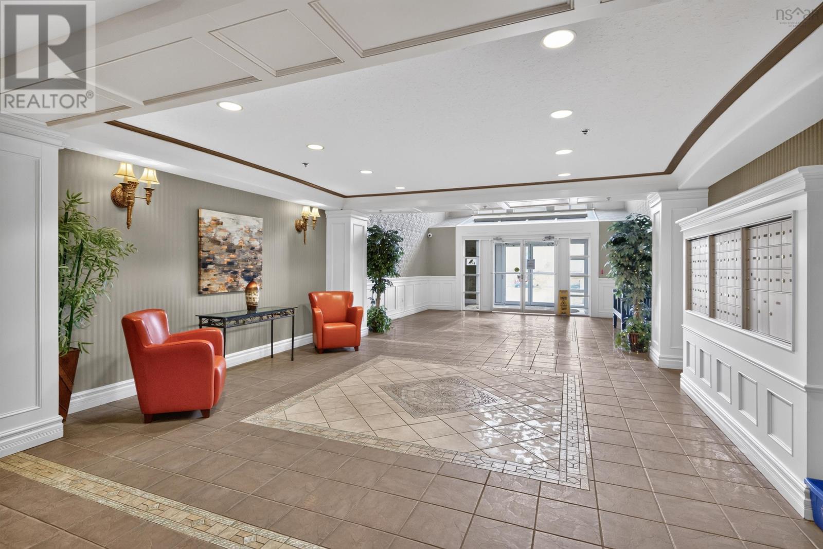 #304 114 Regency Park Drive - 36
