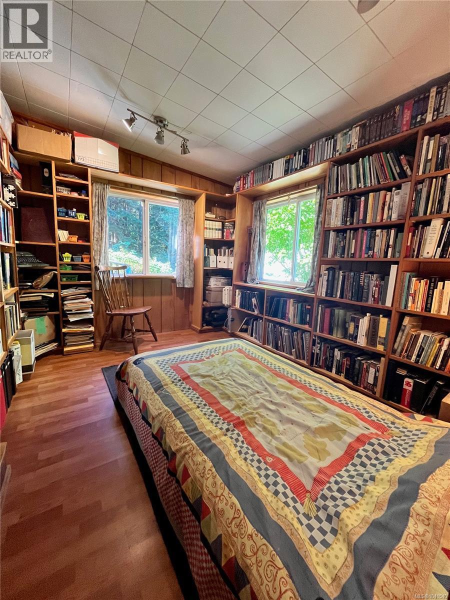 323 Sawmill Rd - 3