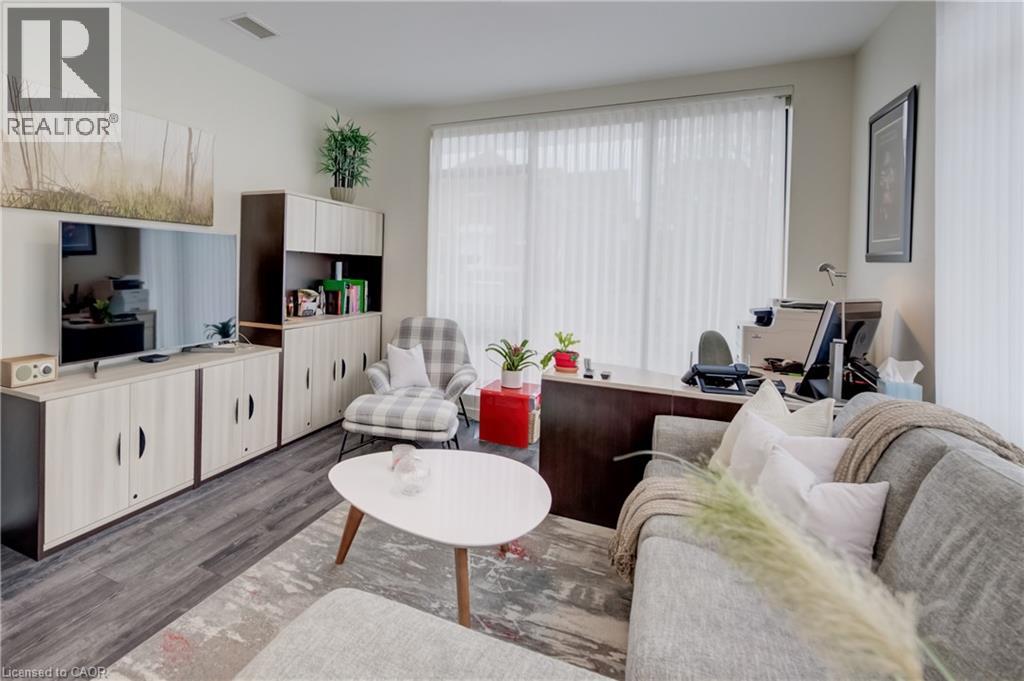 #112 690 KING Street W - 12
