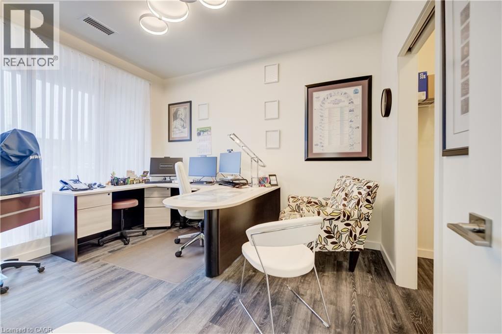 #112 690 KING Street W - 20