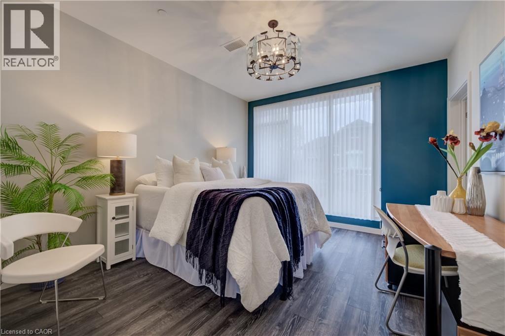 #112 690 KING Street W - 15