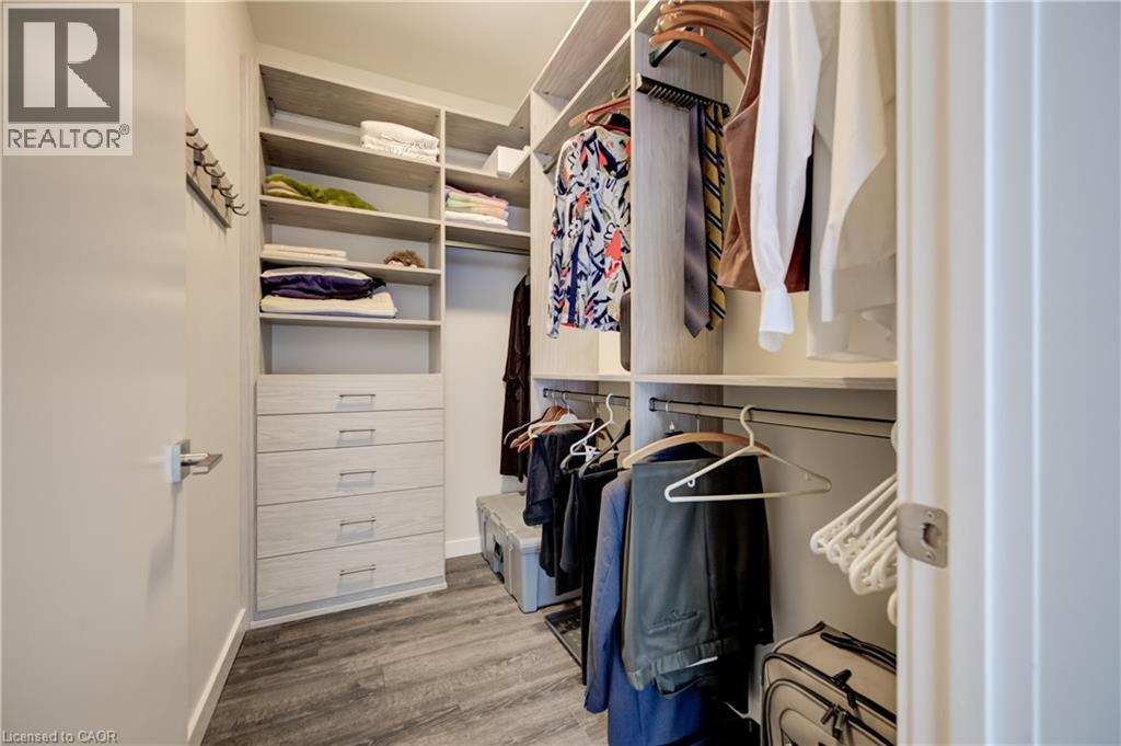 #112 690 KING Street W - 17