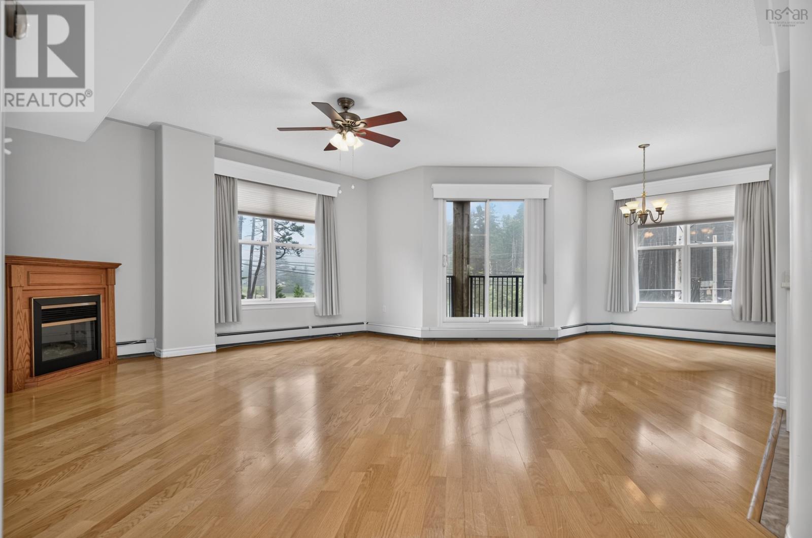 #304 114 Regency Park Drive - 8