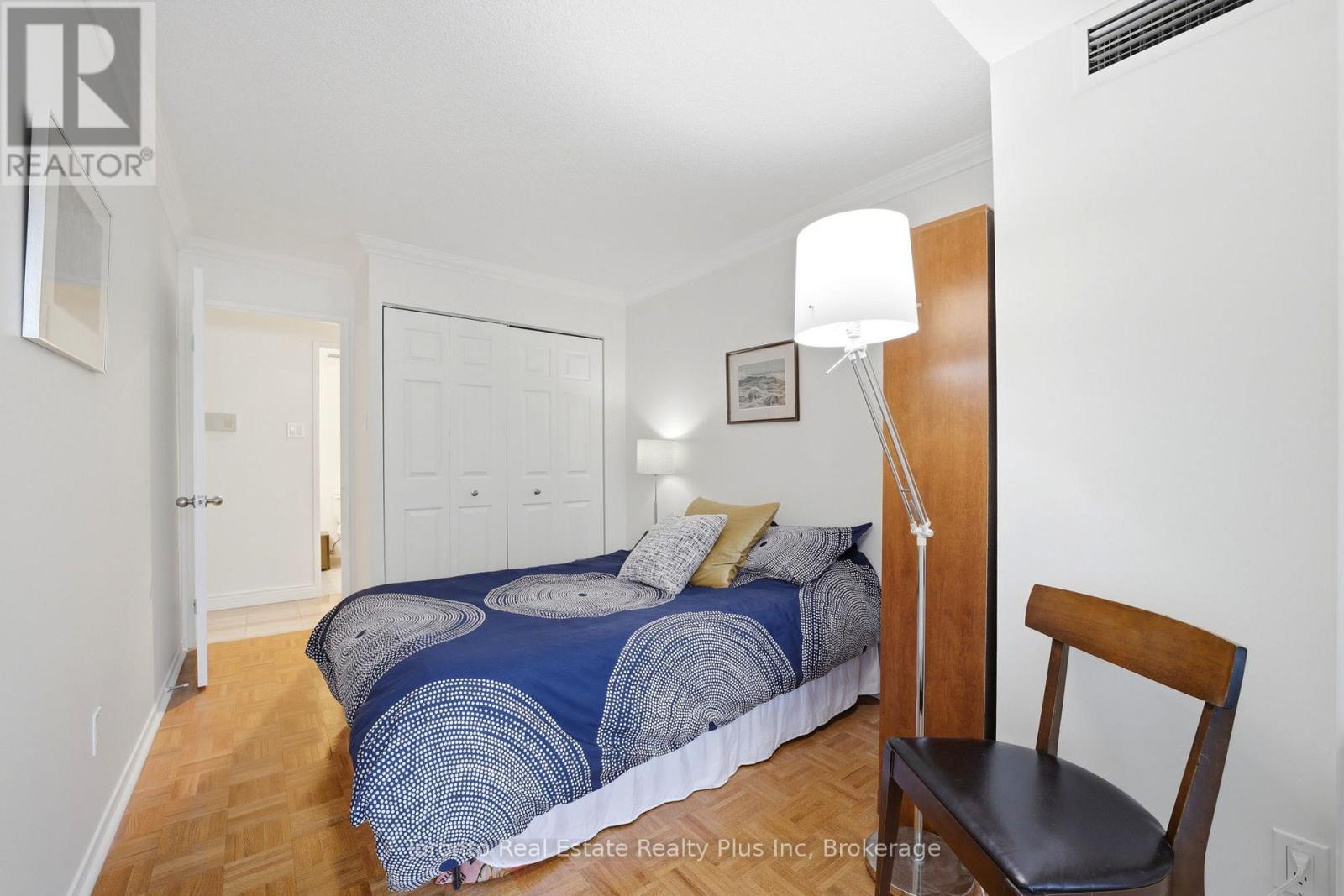 #203 1111 BOUGH BEECHES BOULEVARD - 28
