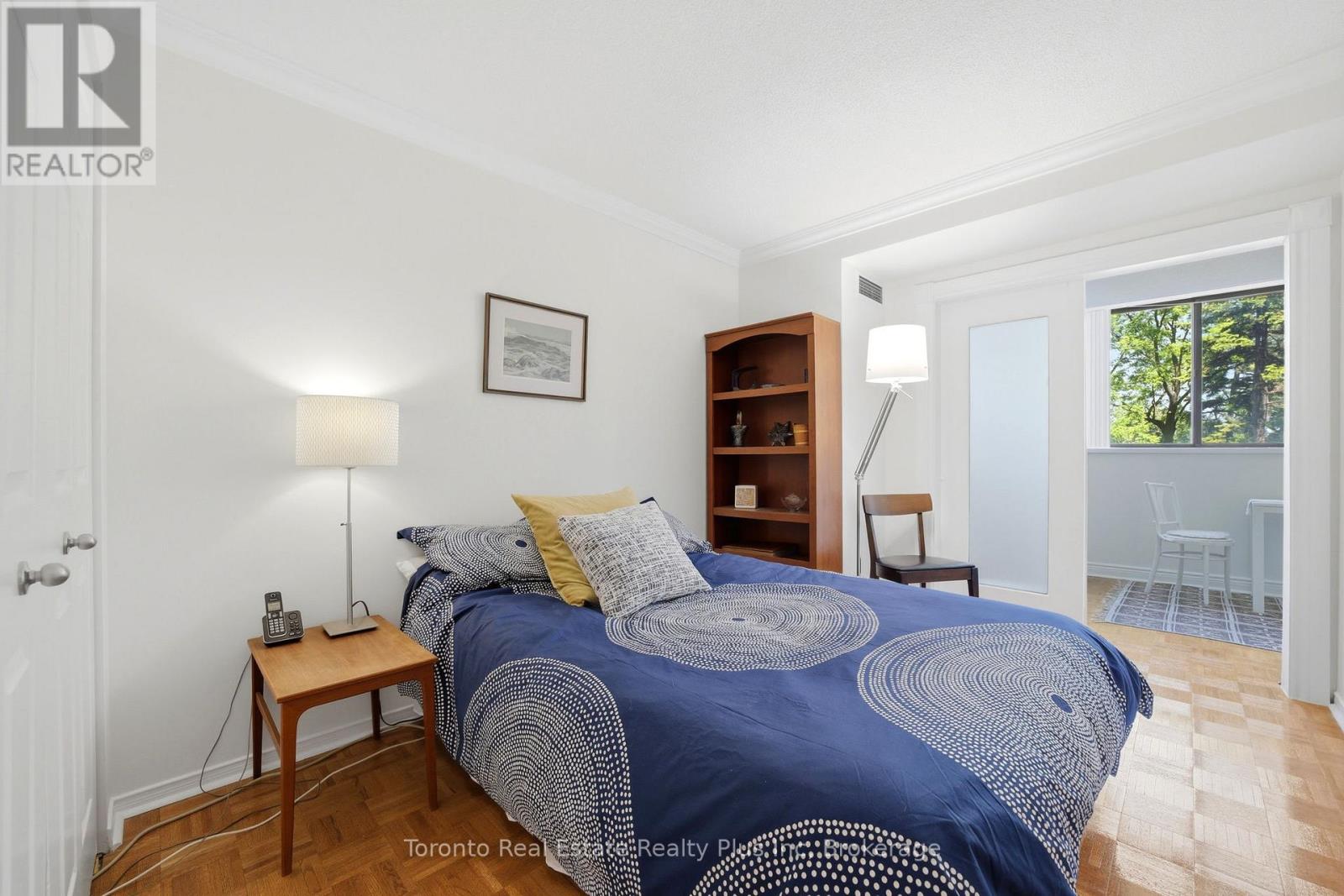 #203 1111 BOUGH BEECHES BOULEVARD - 30