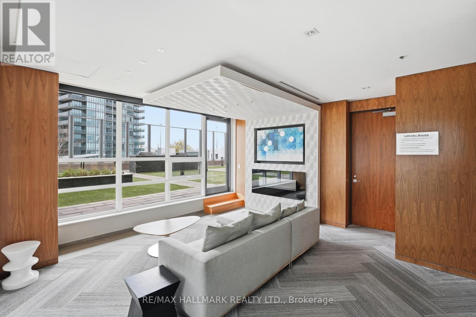 #710 36 PARK LAWN ROAD - 22