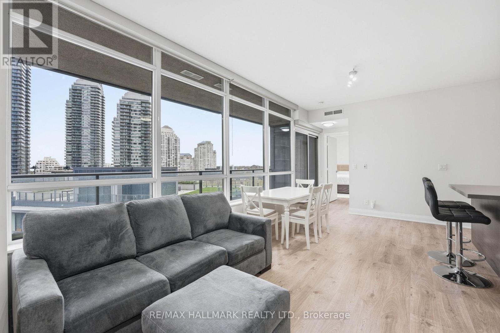 #710 36 PARK LAWN ROAD - 3