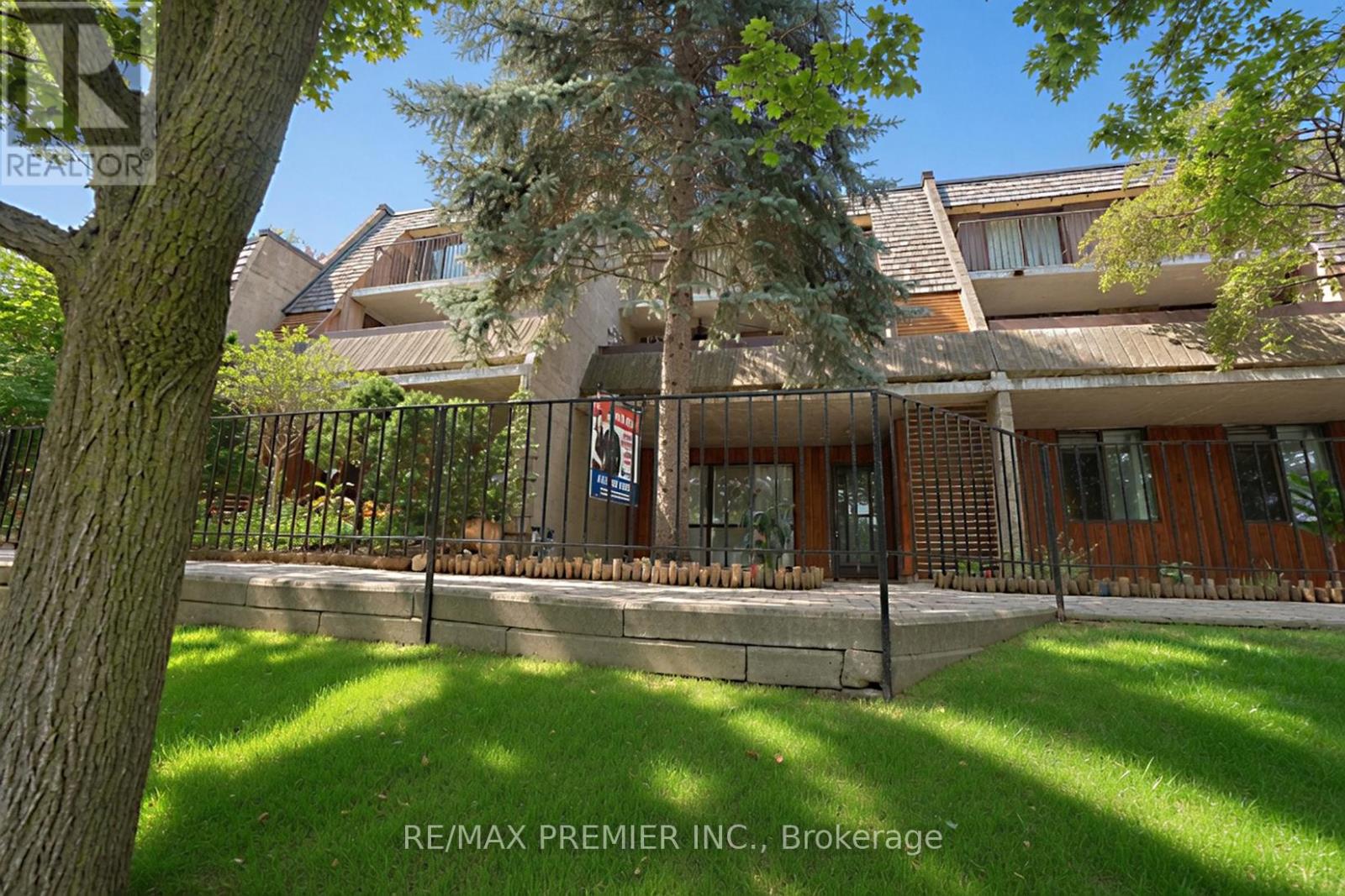 #51 1250 MISSISSAUGA VALLEY BOULEVARD - 1