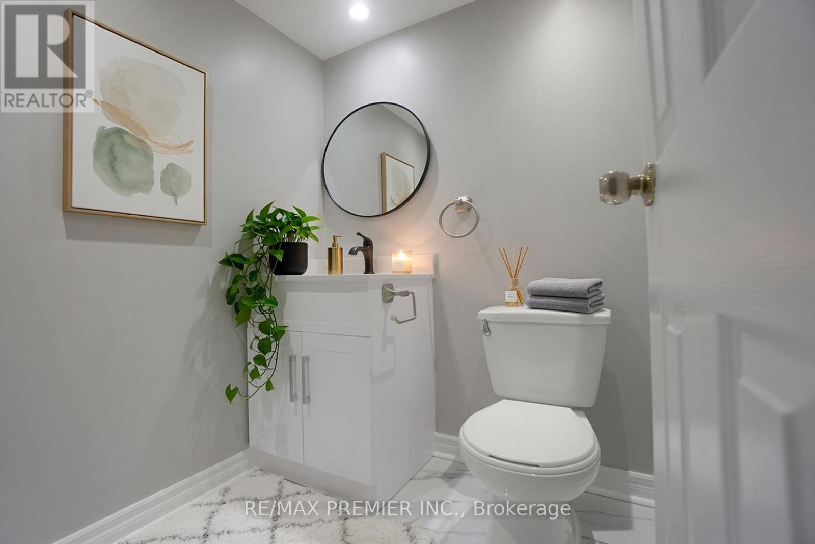 #51 1250 MISSISSAUGA VALLEY BOULEVARD - 11
