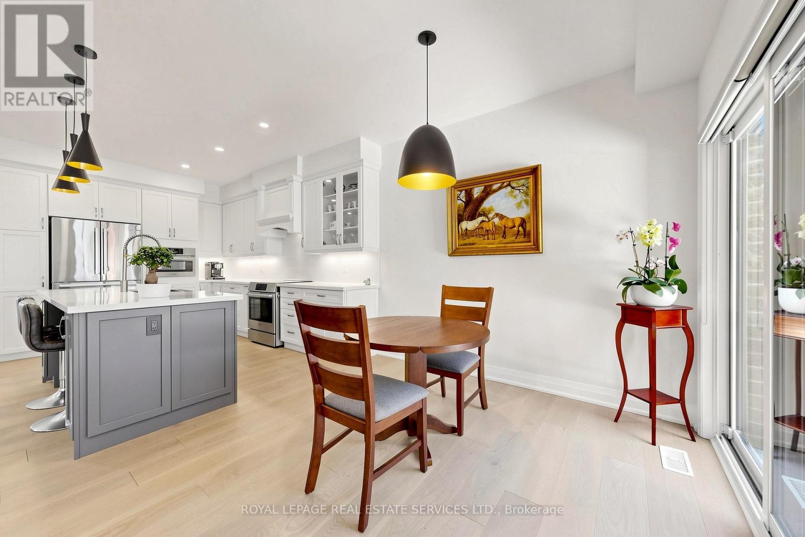 19 SUMMERBEAM WAY - 13