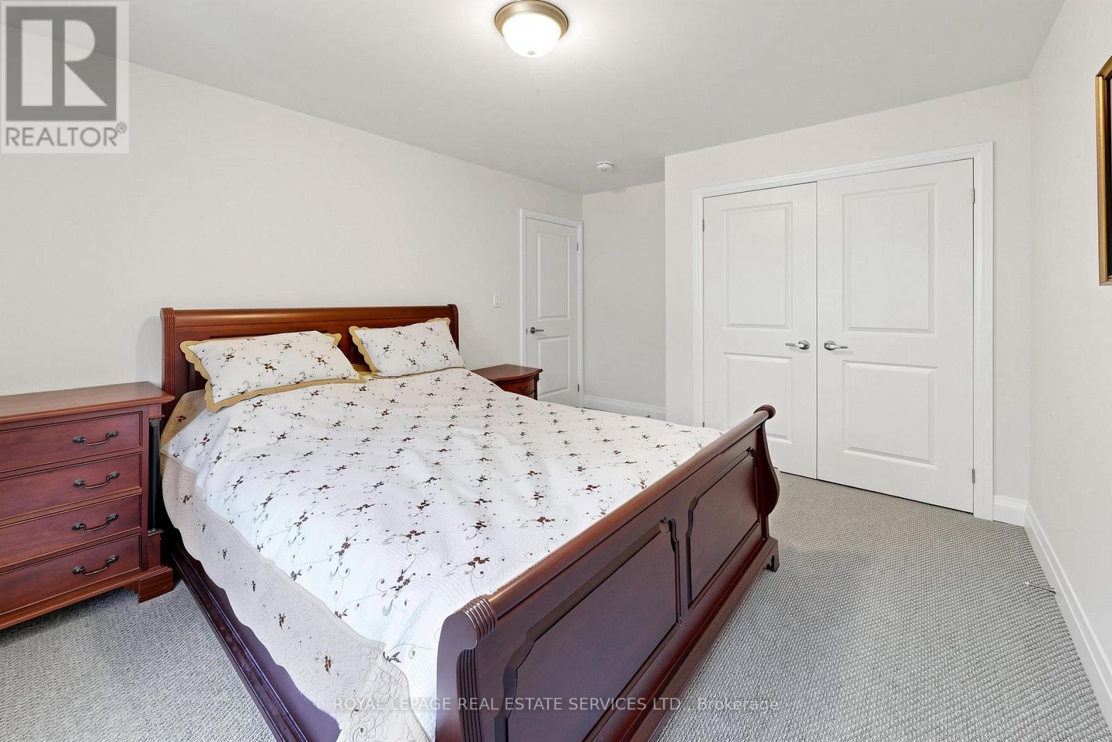 19 SUMMERBEAM WAY - 30