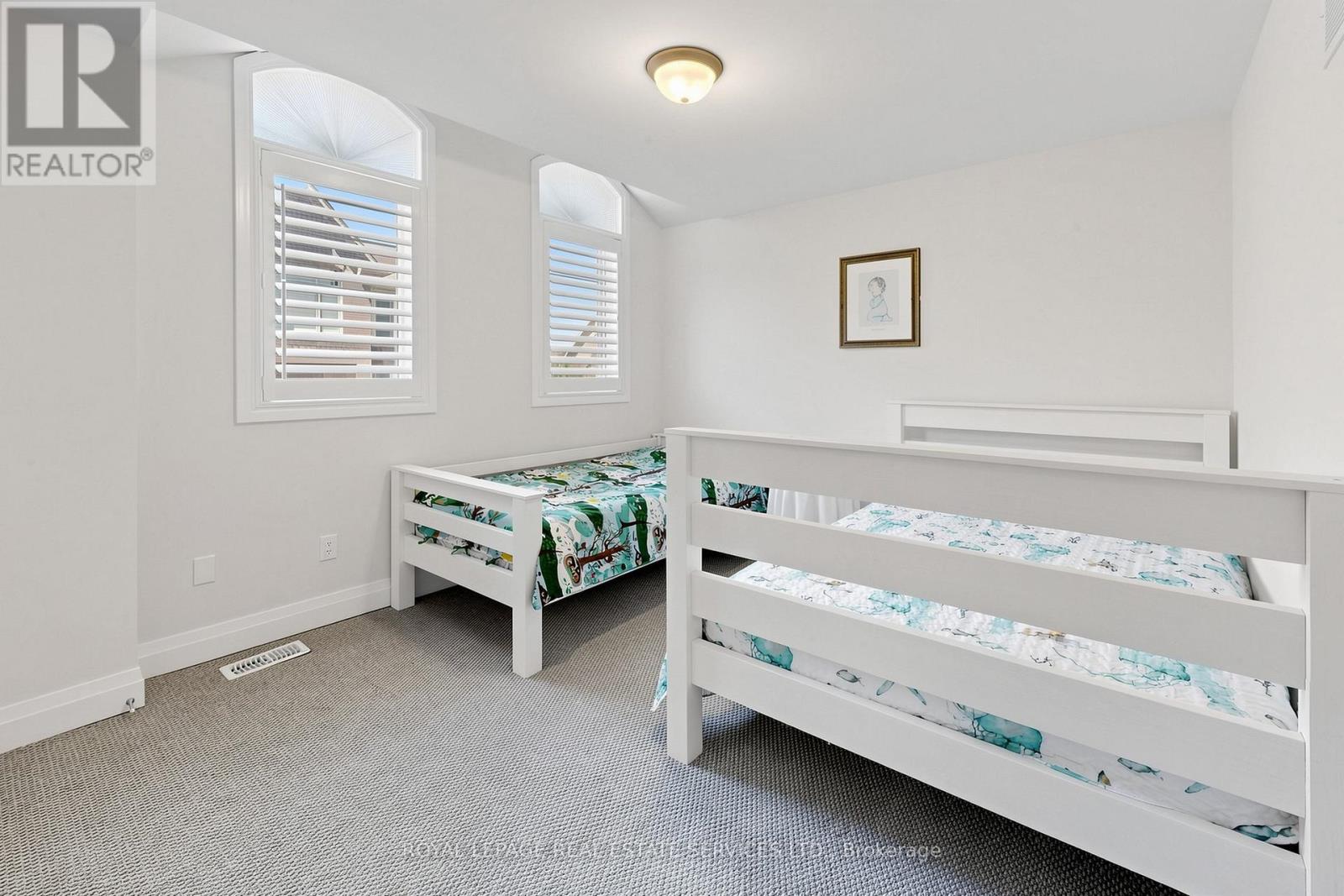 19 SUMMERBEAM WAY - 31