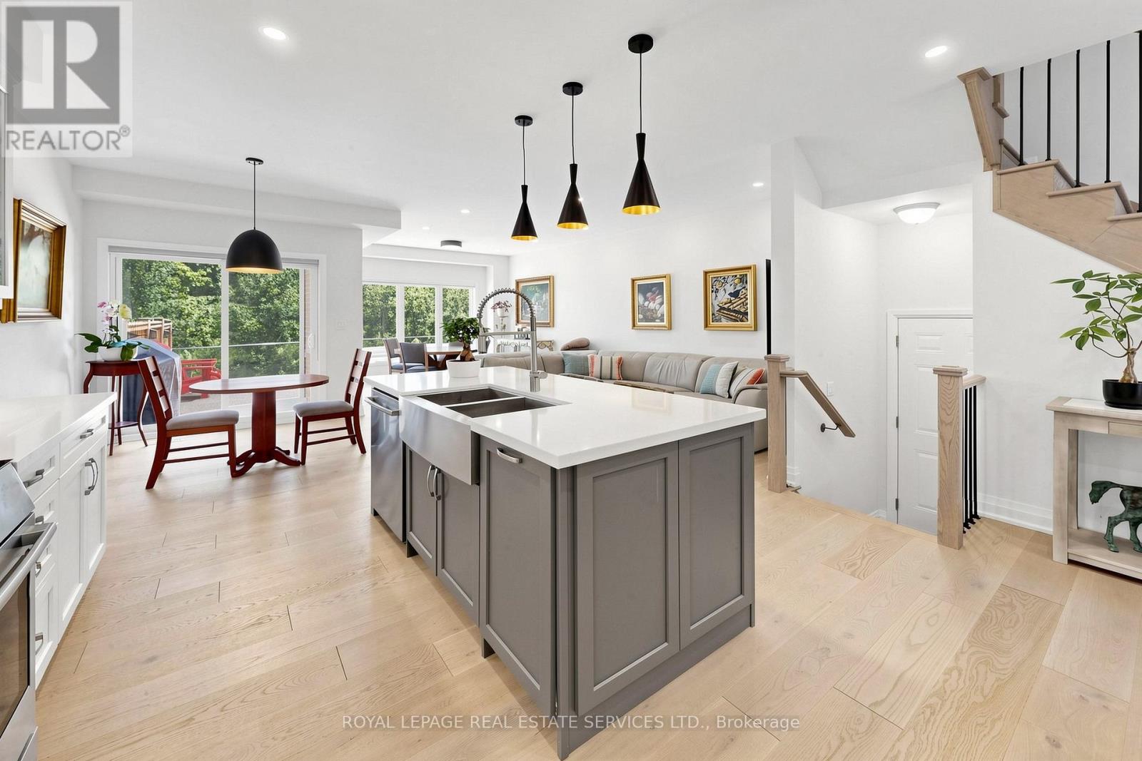19 SUMMERBEAM WAY - 6