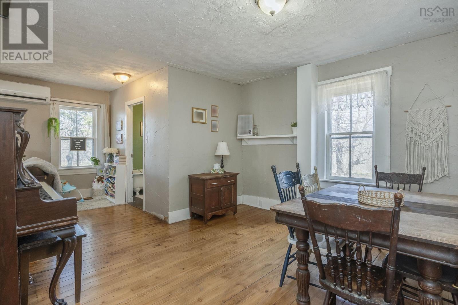 1278 Crisp Road - 11