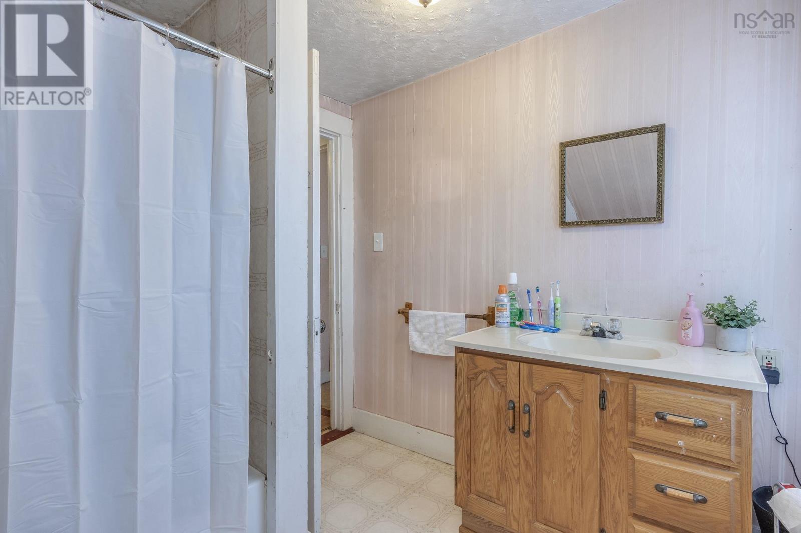 1278 Crisp Road - 24