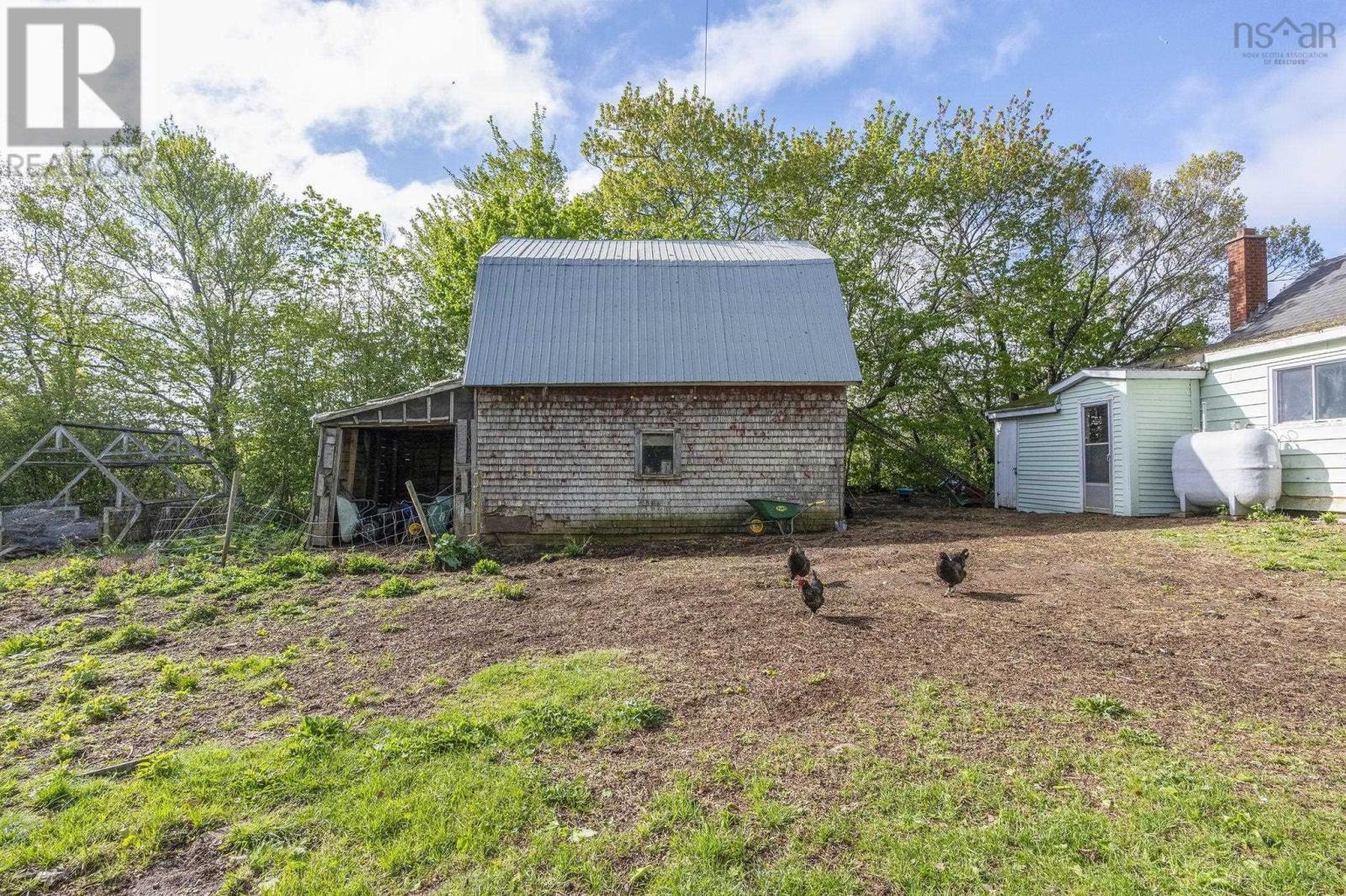 1278 Crisp Road - 34