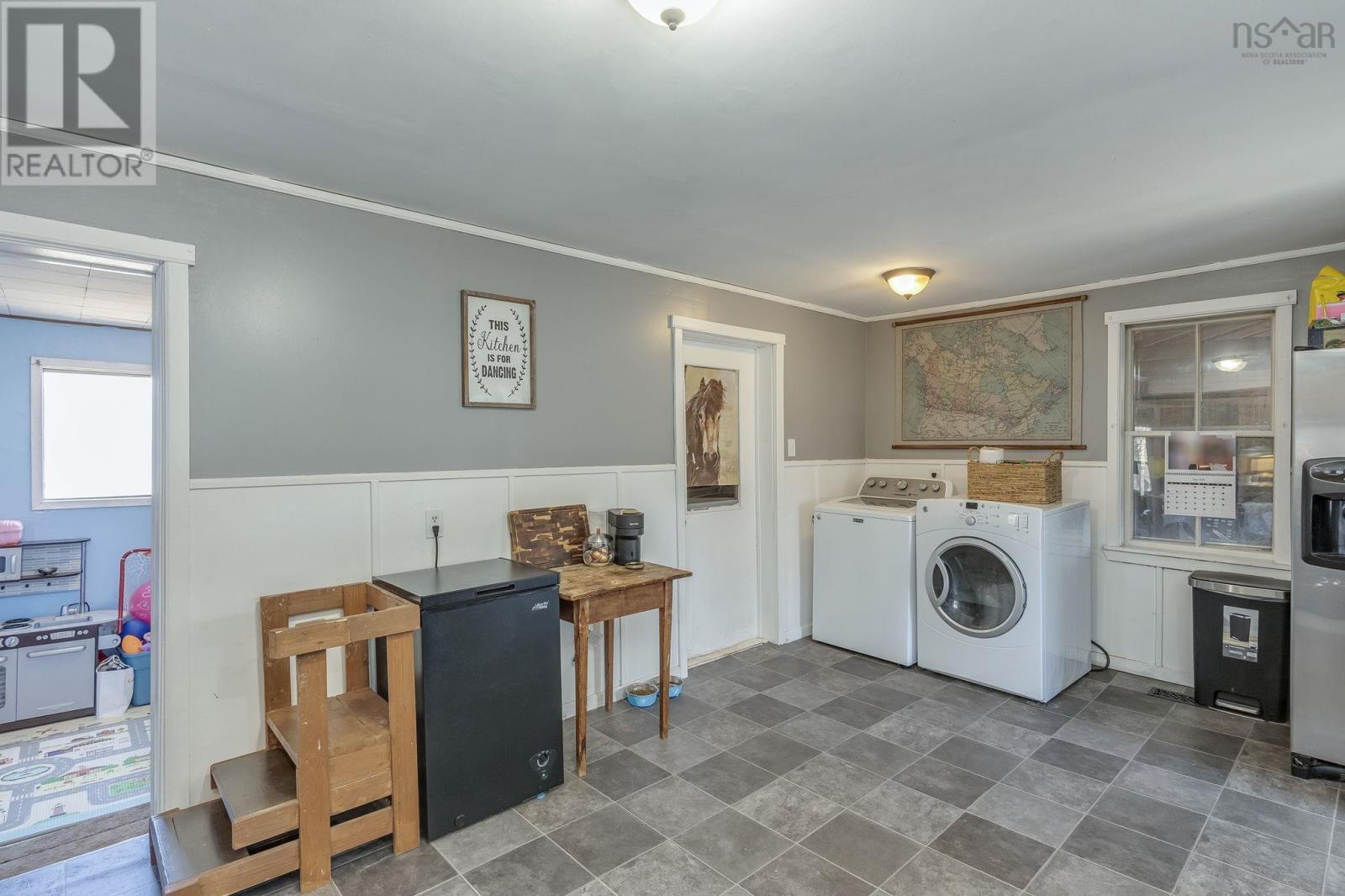 1278 Crisp Road - 7