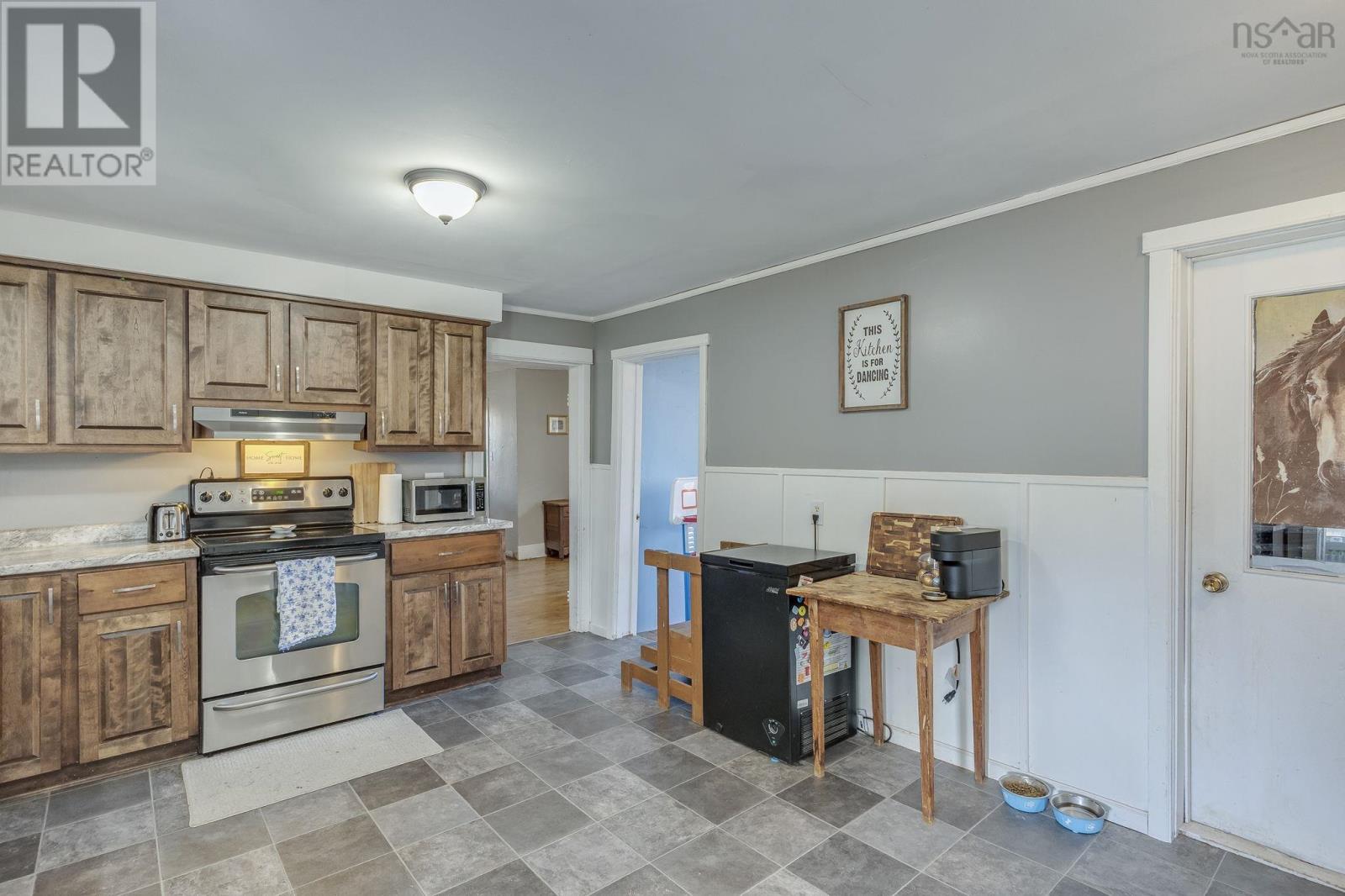 1278 Crisp Road - 8