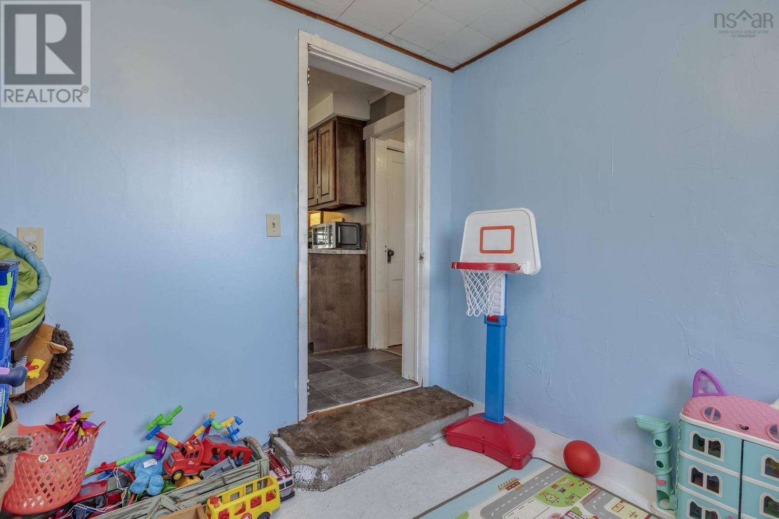 1278 Crisp Road - 9