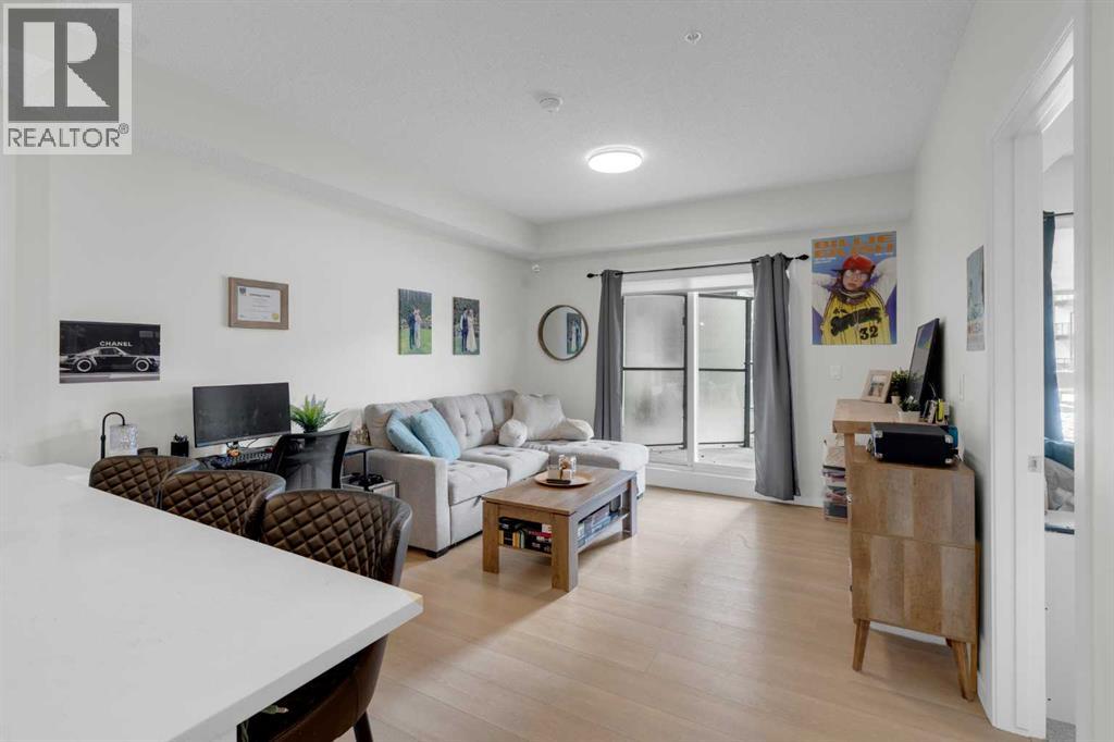 #2106 33 Carringham Gate NW - 13