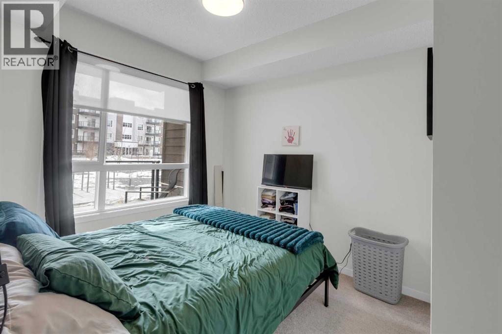 #2106 33 Carringham Gate NW - 20