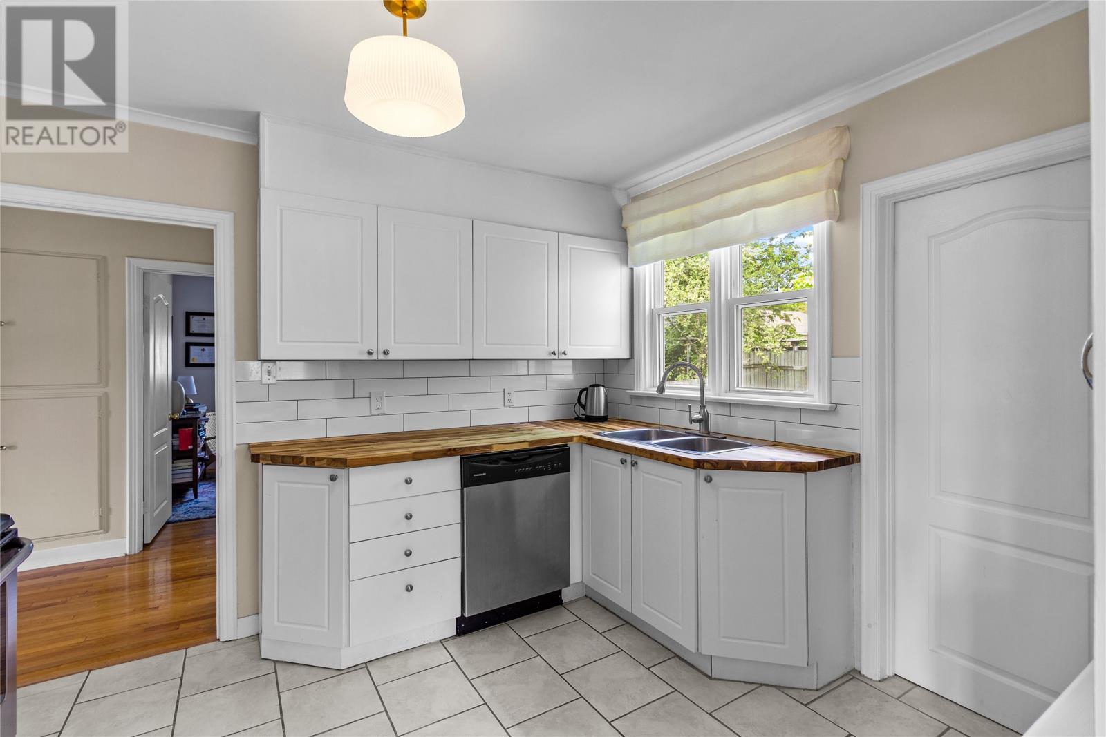 42 Cornwall Heights - 9
