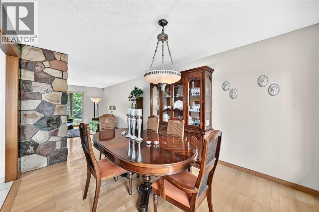 3407 50 Street NW - 20