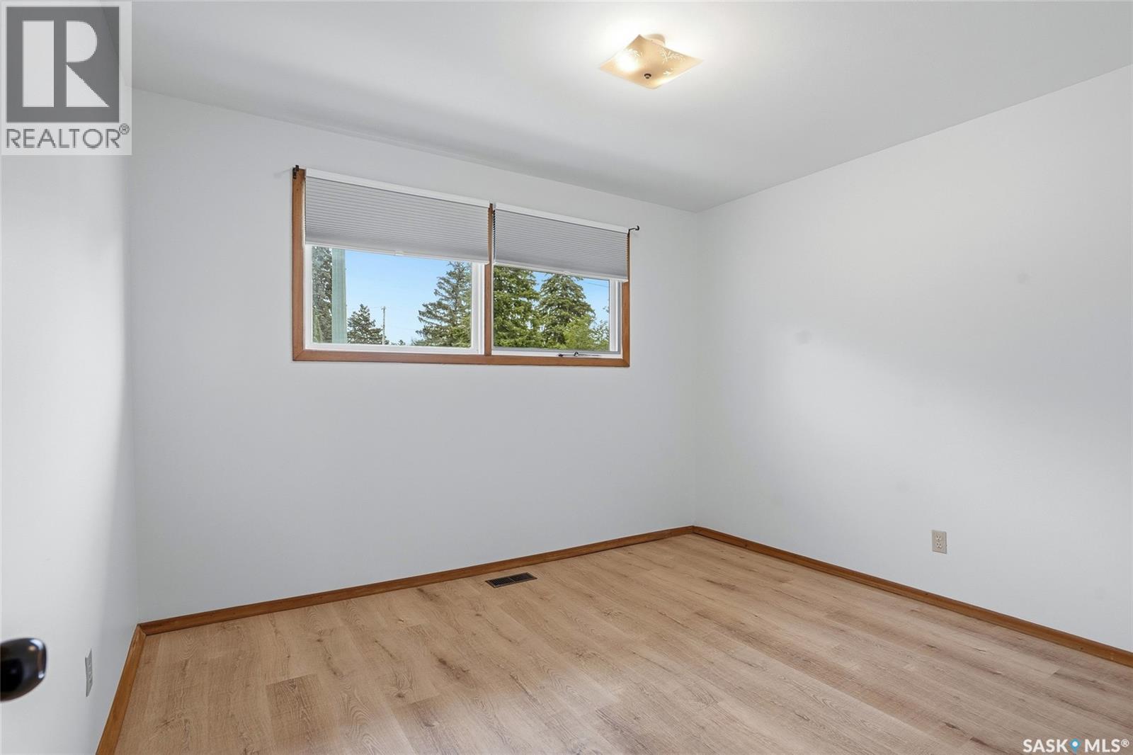1704 Preston AVENUE S — photo 15