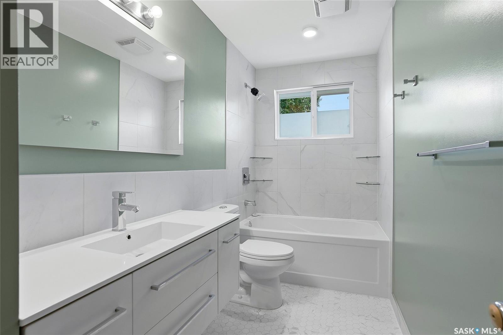 1704 Preston AVENUE S — photo 19