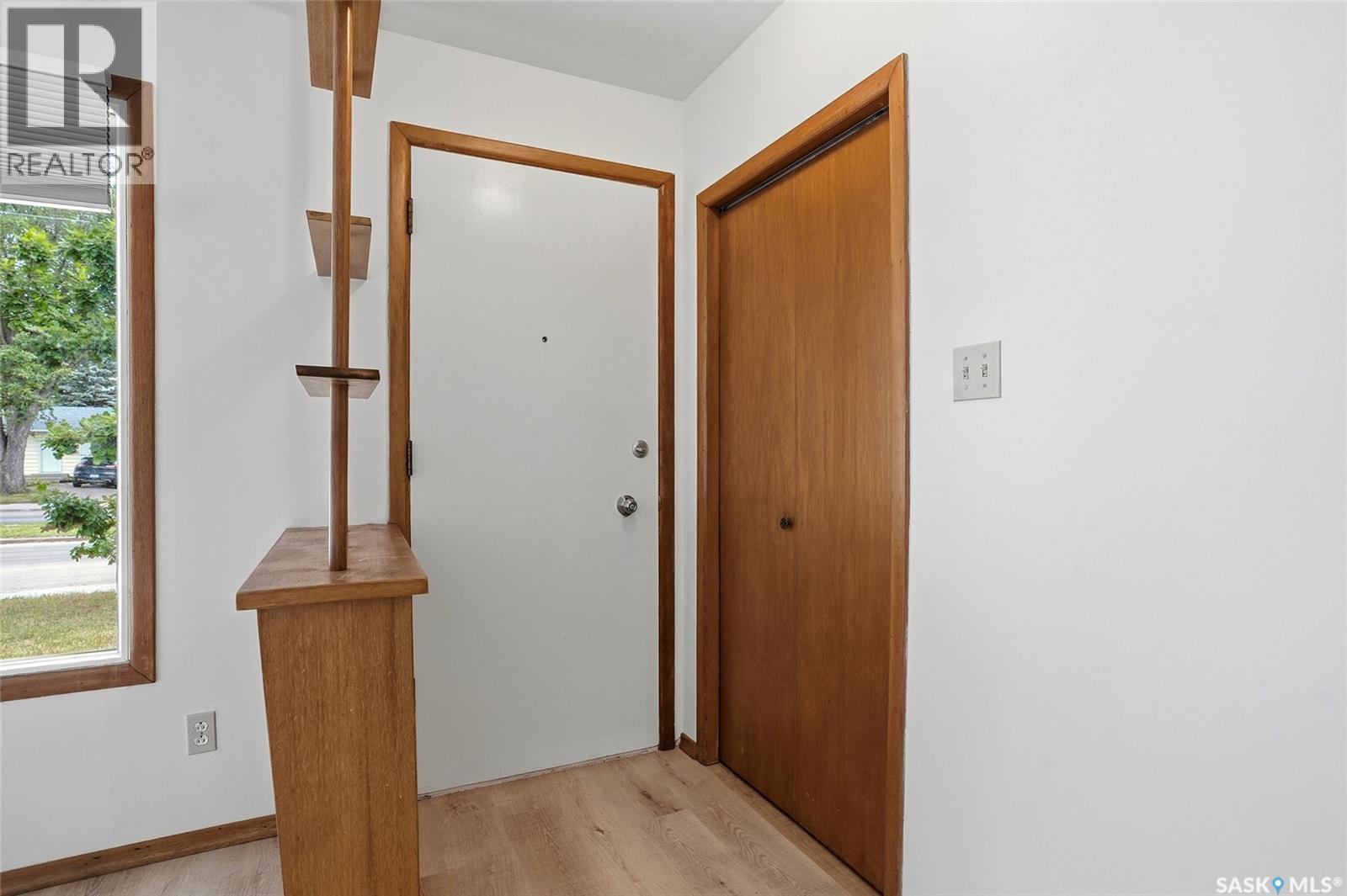 1704 Preston AVENUE S - photo 3