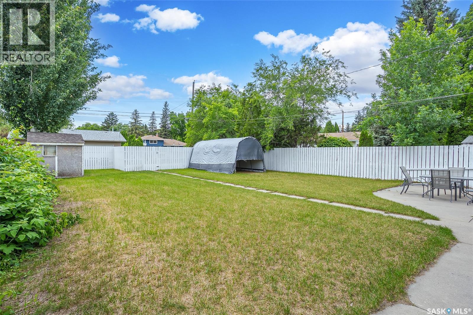 1704 Preston AVENUE S — photo 35