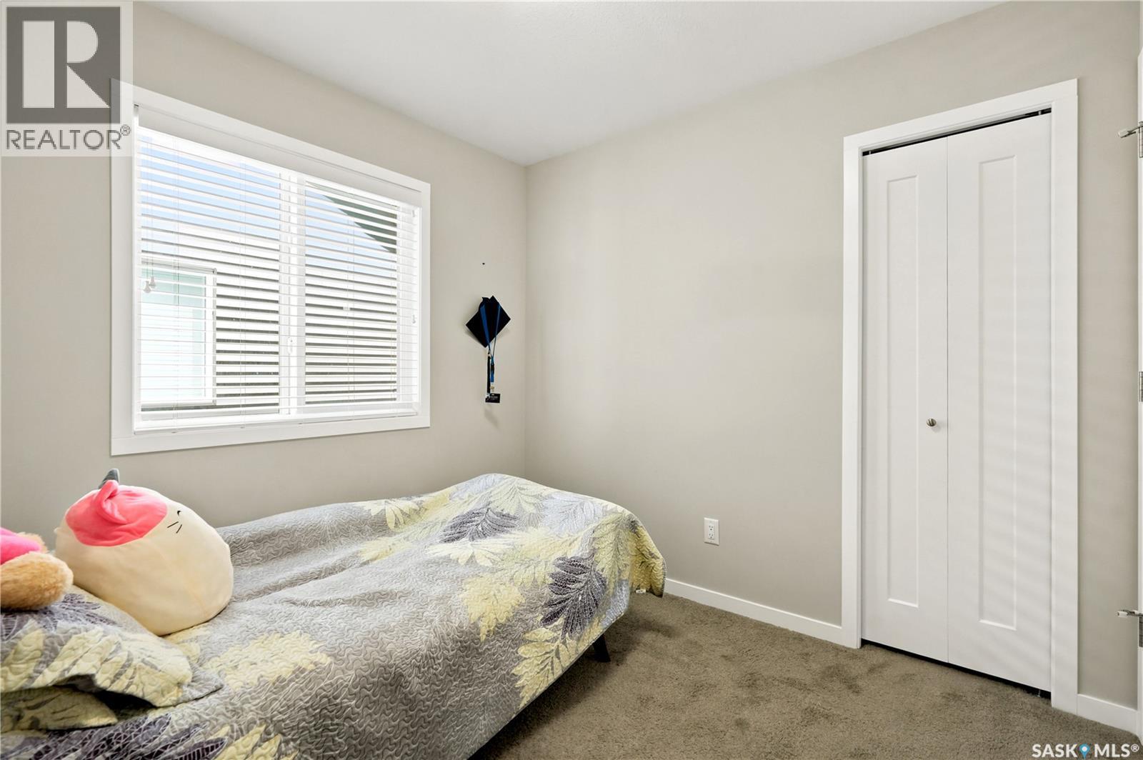 3242 Chuka BOULEVARD — photo 25