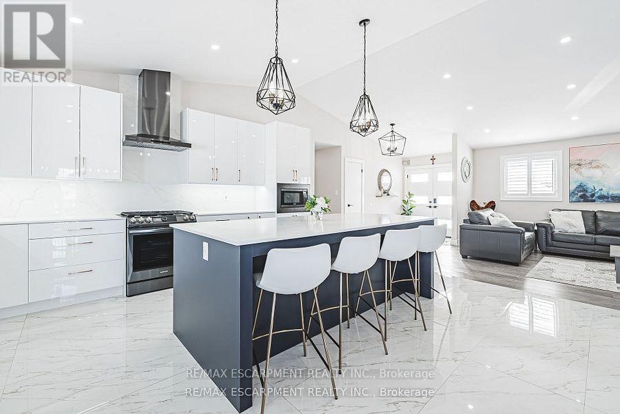 1796 PENNY LANE - 3