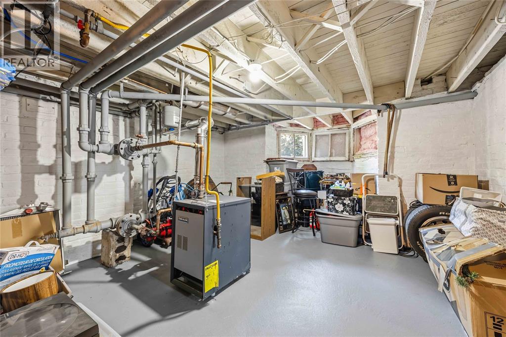 6752 Camlachie ROAD - 34