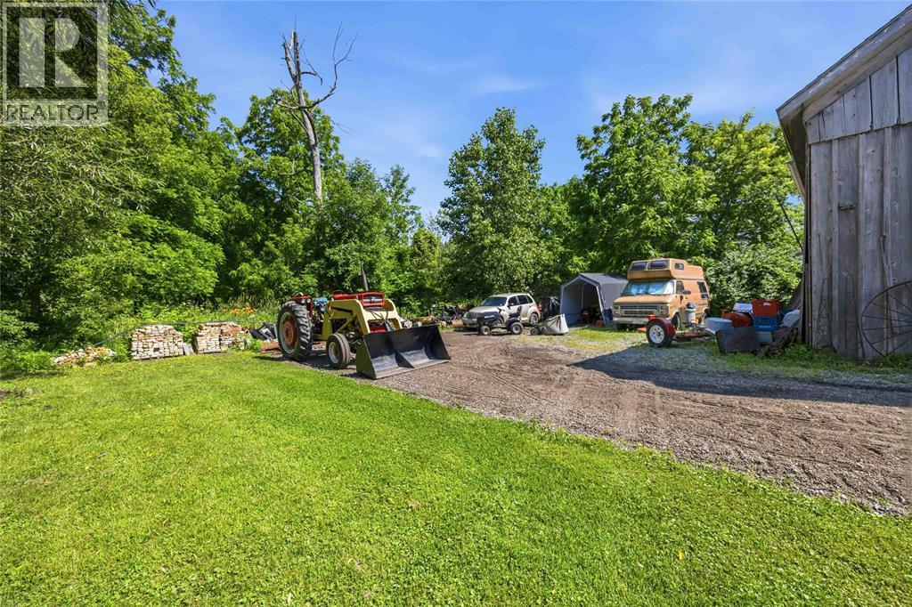 6752 Camlachie ROAD - 39