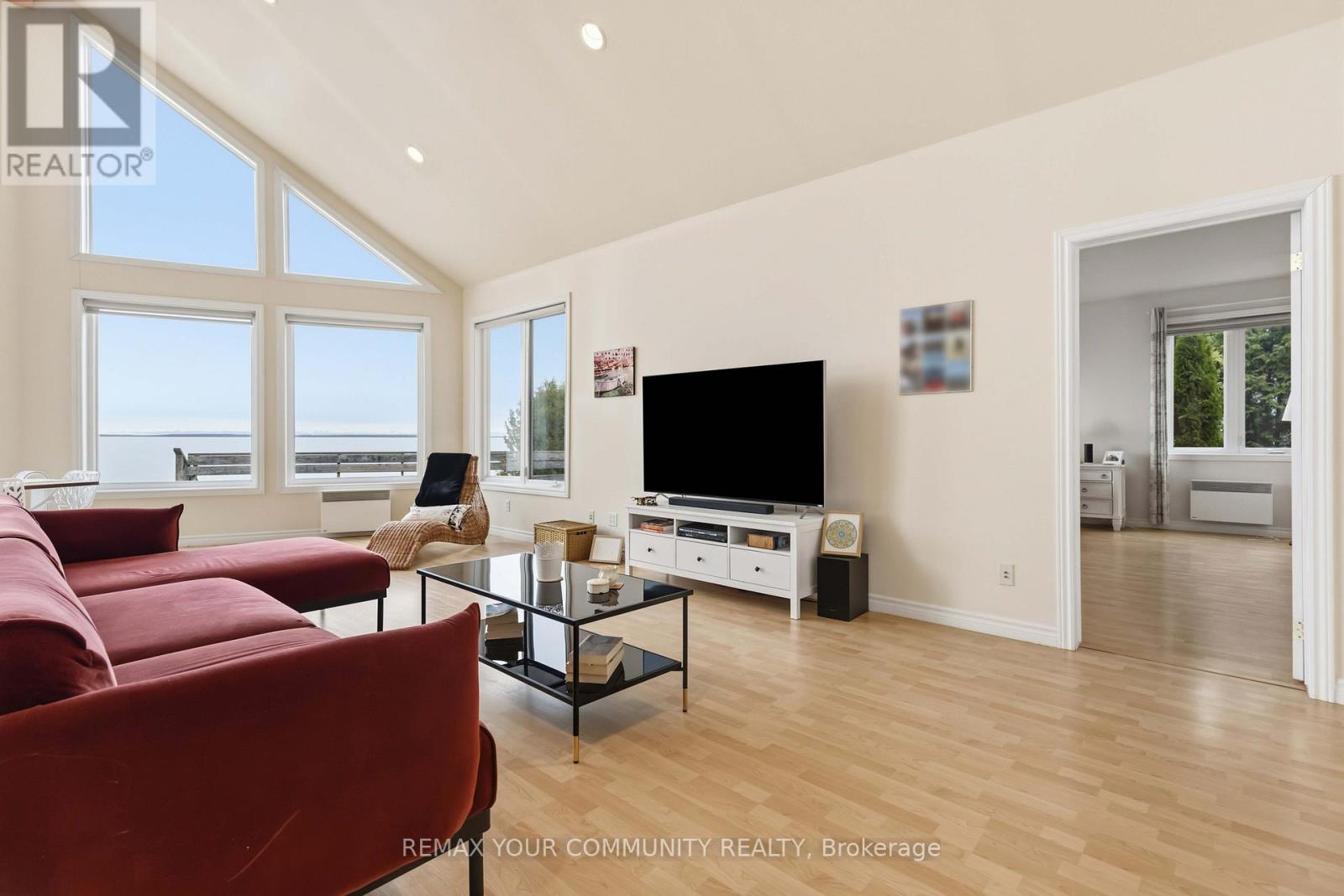 1082 LOON ROAD - 11