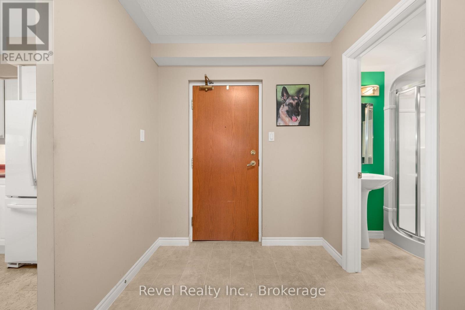 #302 3 HERITAGE WAY - 15
