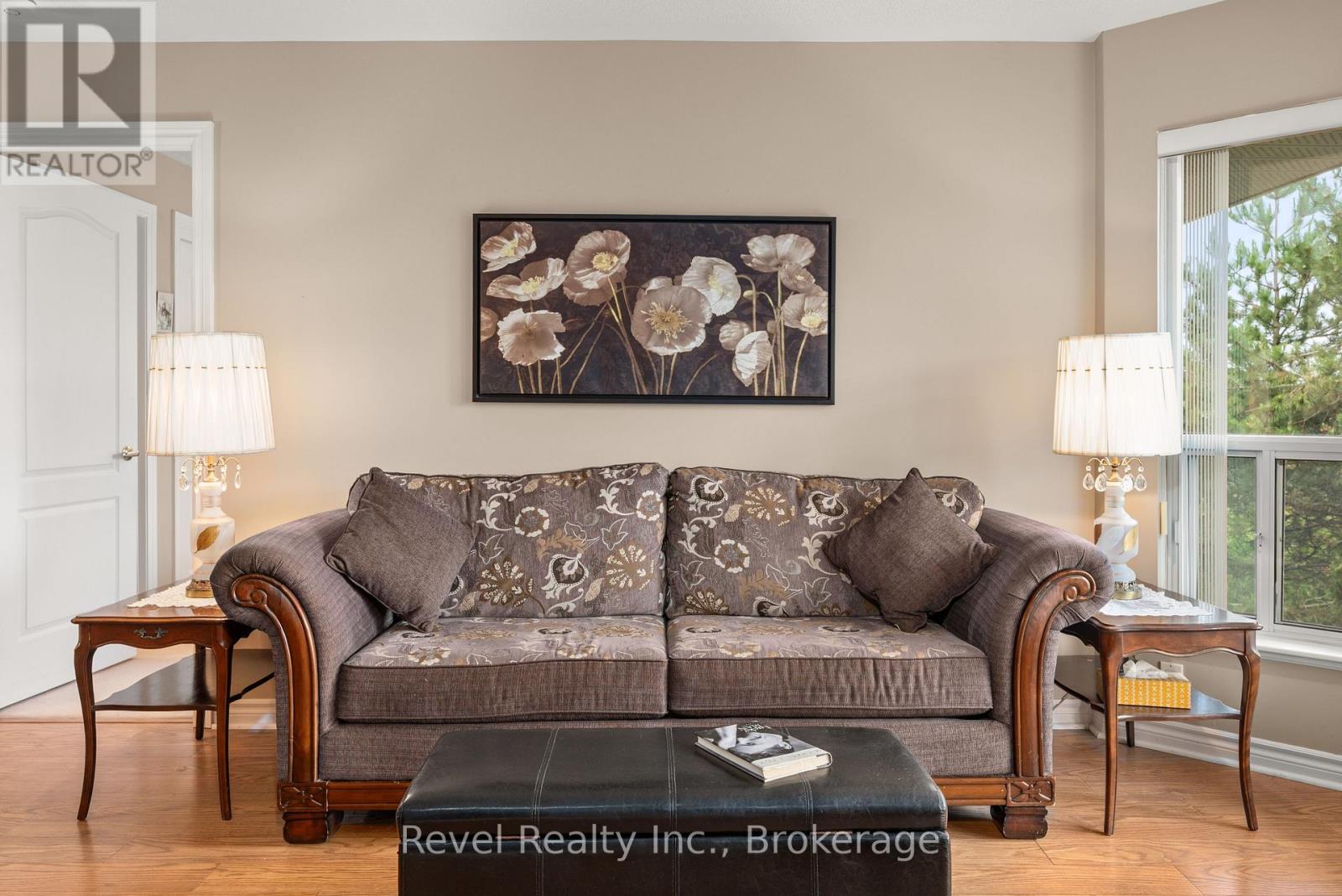 #302 3 HERITAGE WAY - 27