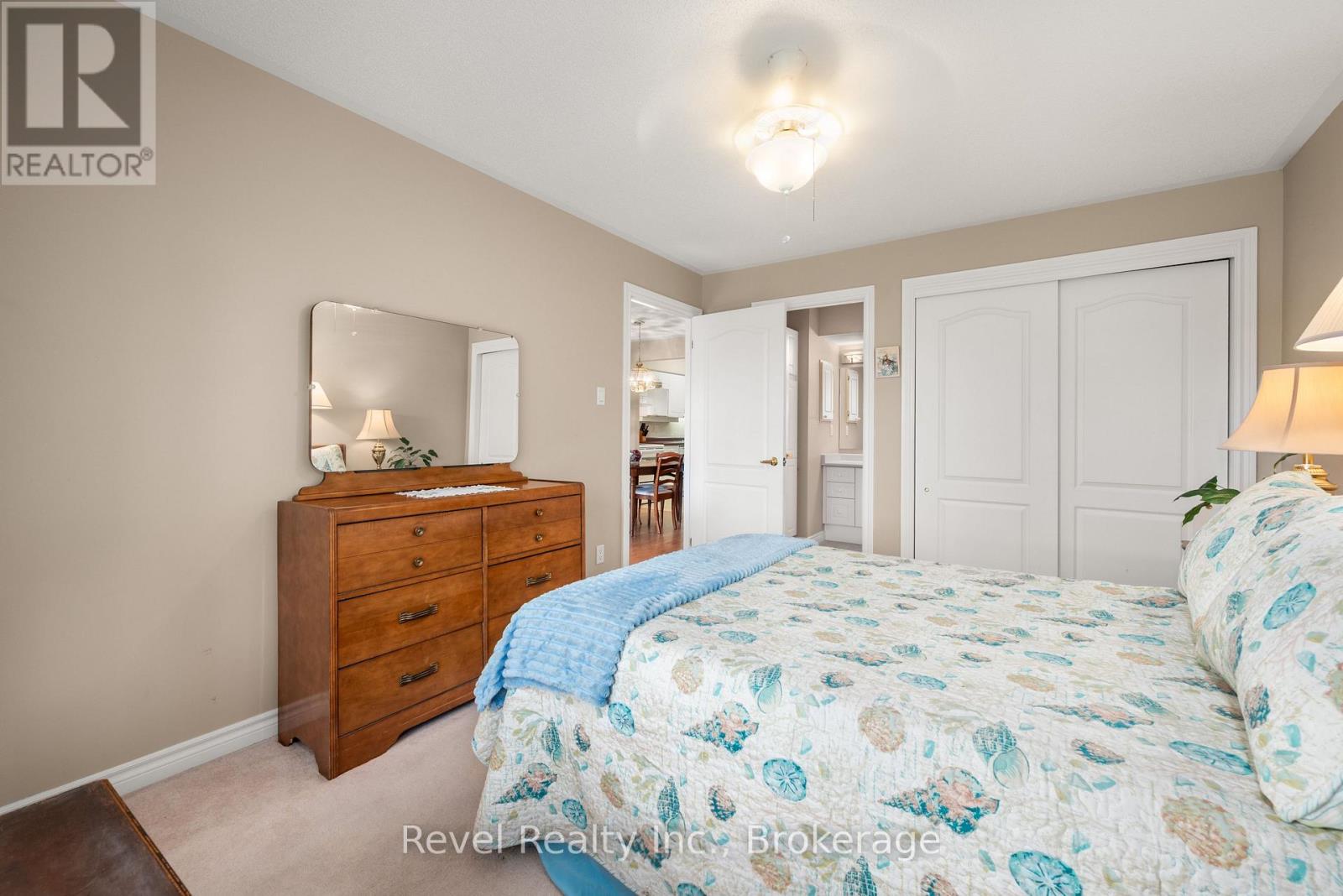 #302 3 HERITAGE WAY - 30