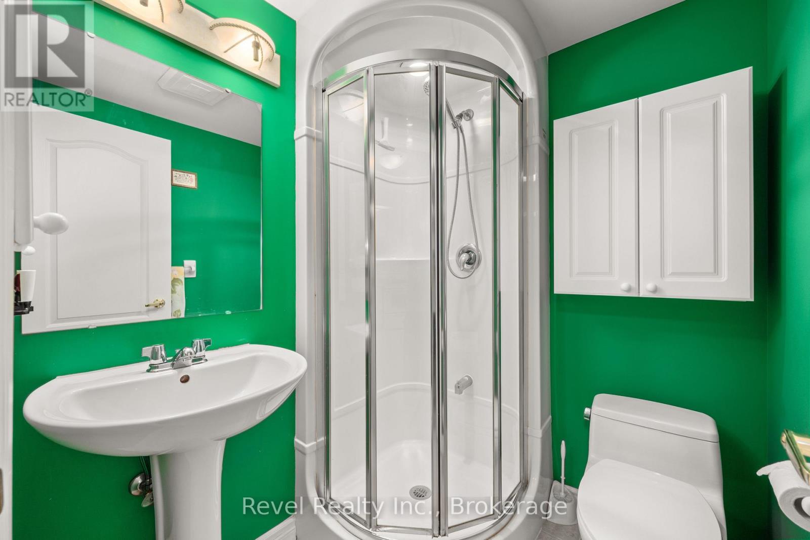 #302 3 HERITAGE WAY - 40