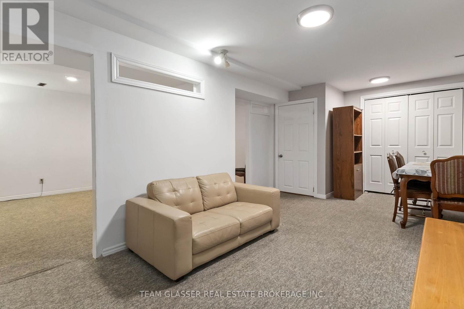 1082 LAWSON ROAD - 21
