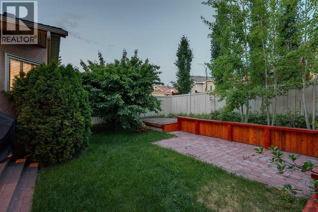 51 Straddock Crescent SW - 40